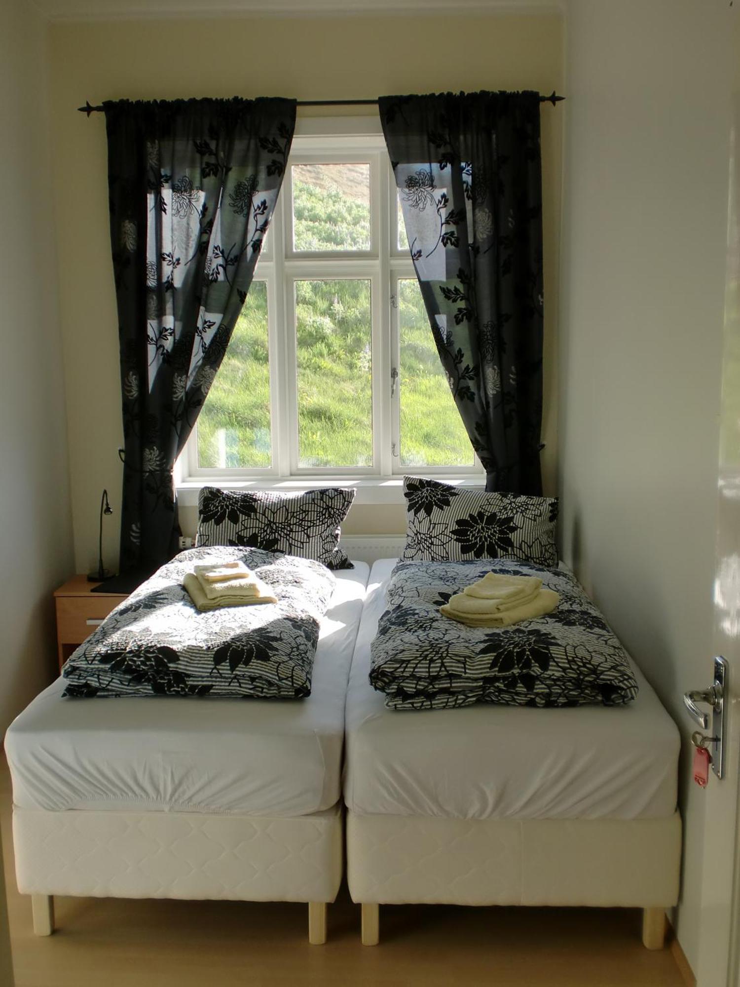 Guesthouse Tilraun Blonduos Rum bild