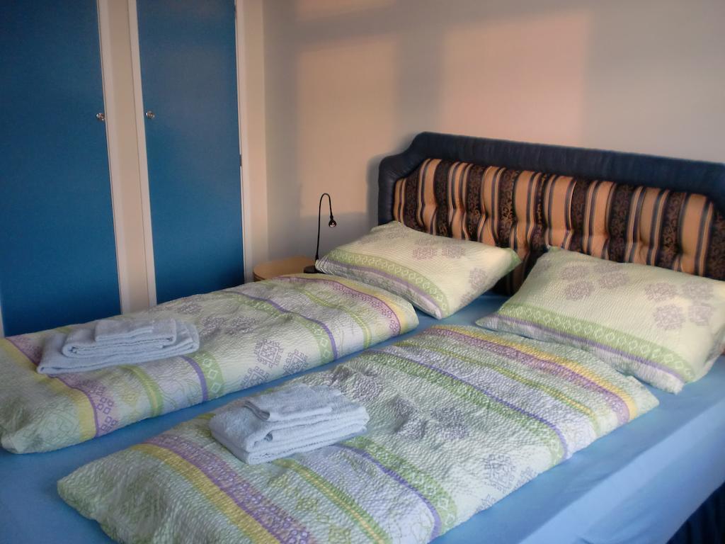 Guesthouse Tilraun Blonduos Rum bild
