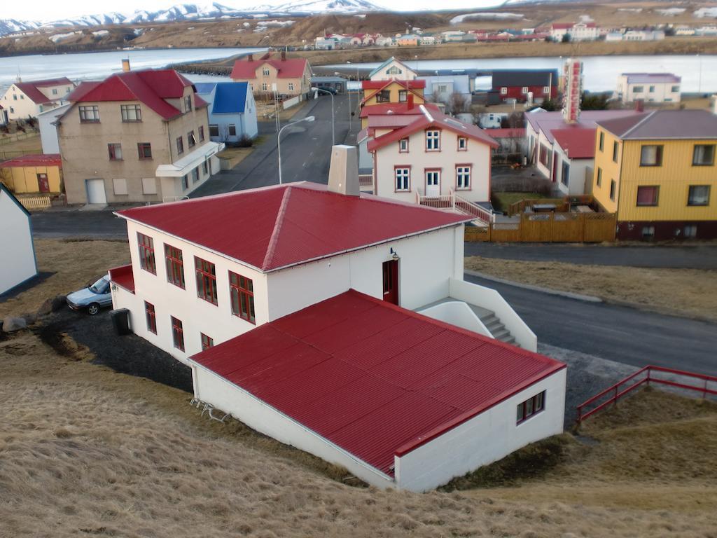 Guesthouse Tilraun Blonduos Exteriör bild