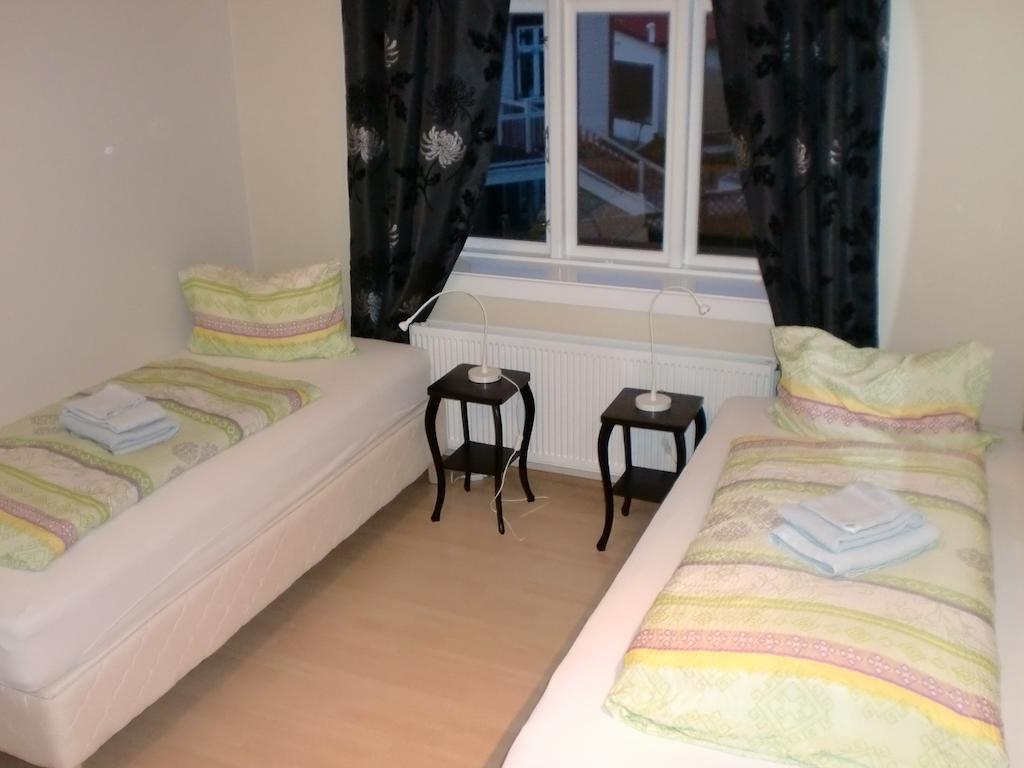 Guesthouse Tilraun Blonduos Rum bild